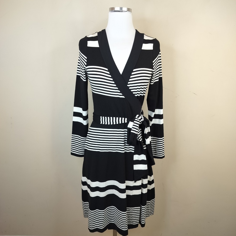 Banana Republic Jersey Knit Wrap Dress XS Striped Long Sleeve Black White